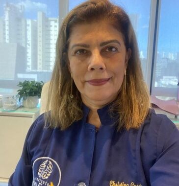  Christina Guedes de Oliveira Carvalho